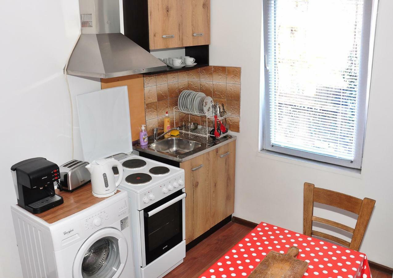 Ayki - Historic Centre Apartment โซเฟีย ภายนอก รูปภาพ